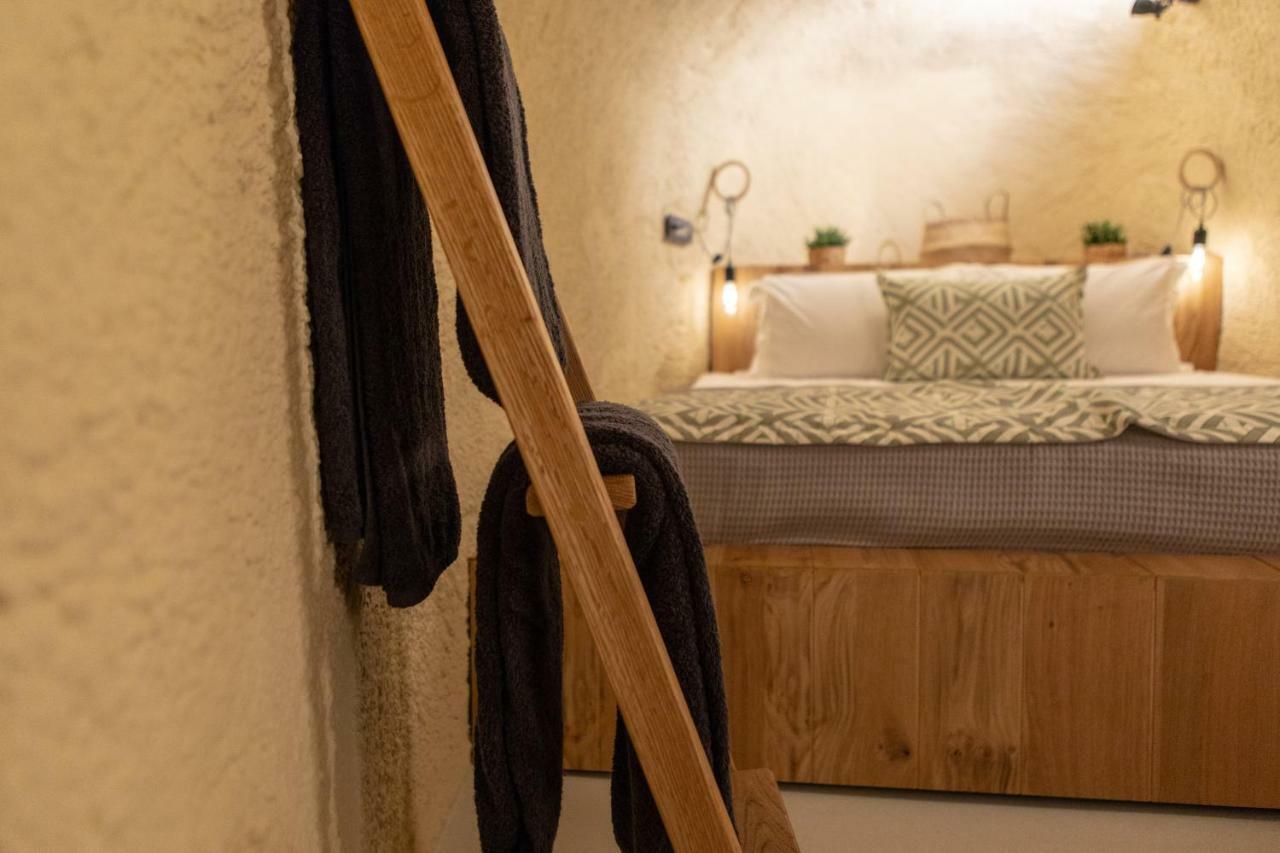 Nalas Suites Emporio  Екстер'єр фото